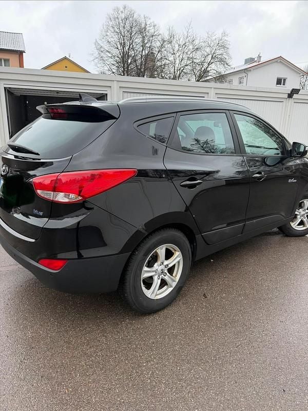 Gebraucht Hyundai ix35 116 PS (85 kW) 2015 Schwarz SUV
