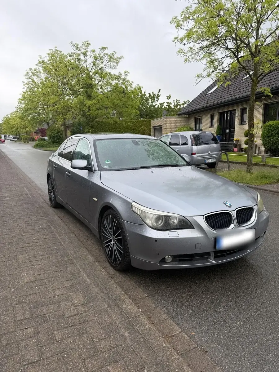 Gebraucht BMW 525 192 PS (141 kW) 2004 Grau Limousine