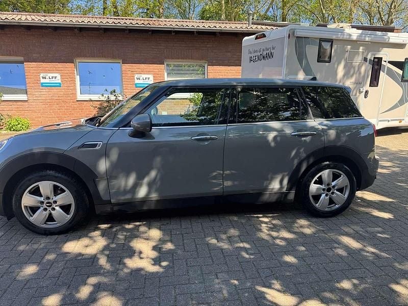 Gebraucht Mini One D Clubman 116 PS (85 kW) 2018 Moonwalk grey (metallic) Kombi
