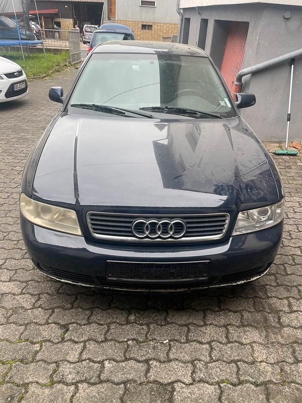 Blau Gebraucht 1999 Audi A4 Limousine | 470 € (Guter Preis) - Bild 1/4