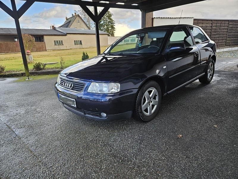 Gebraucht Audi A3 101 PS (74 kW) 2002 Blau Kleinwagen