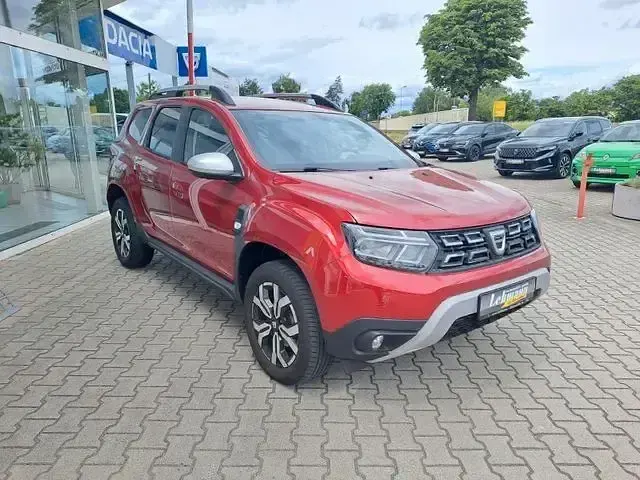 Gebraucht Dacia Duster Prestige 150 PS (110 kW) 2022 Rot SUV