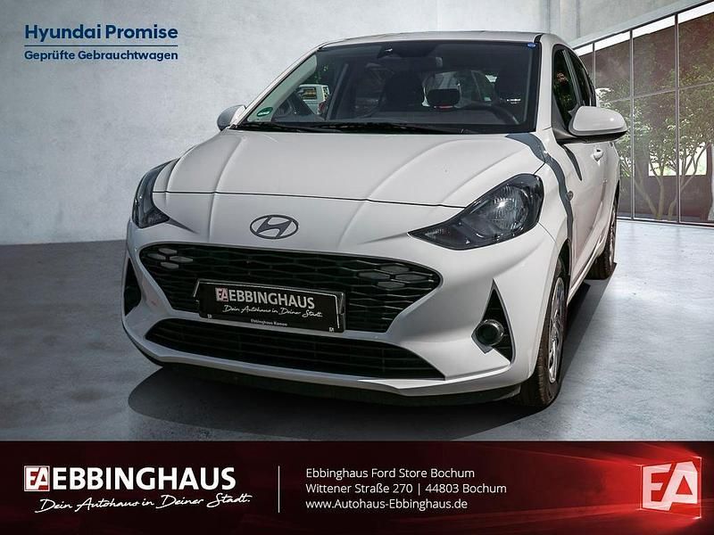Weiß Gebraucht 2024 Hyundai i10 Select Kleinwagen | 13.999 € (Guter Preis) - Bild 1/4