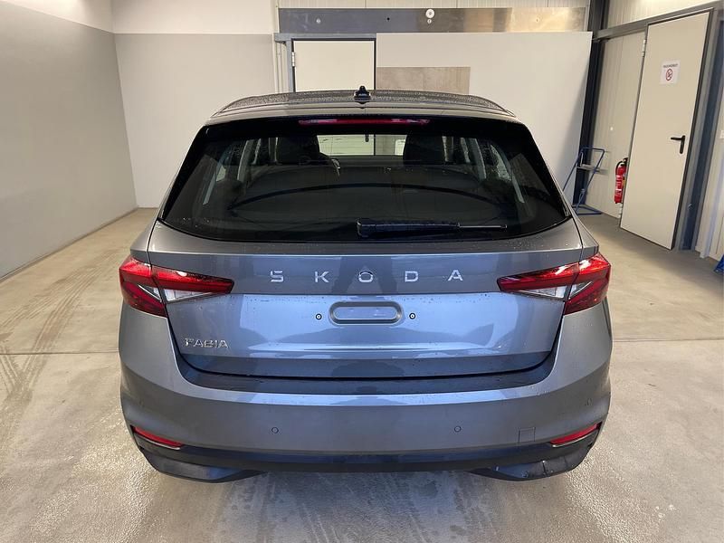 Neu Skoda Fabia Selection 95 PS (69 kW) 2025 [5x5x] graphit grau metallic [5x5x] graphit grau metallic Kleinwagen