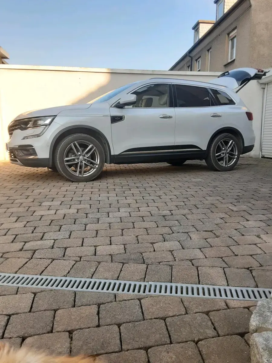 Używany Renault Koleos Initiale Paris 190 KM (139 kW) 2020 Biały SUV