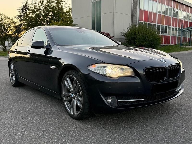 Gebraucht BMW 523 204 PS (150 kW) 2010 Grau Limousine