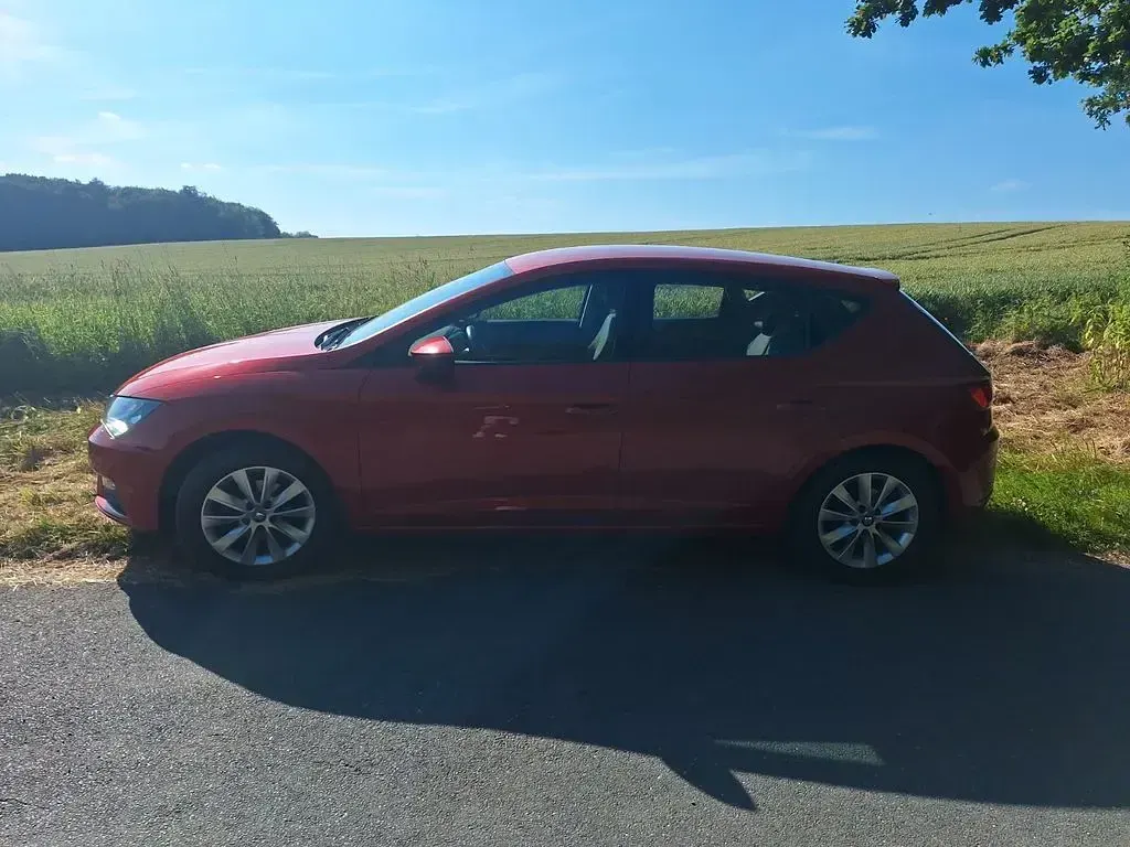 Gebraucht Seat Leon Ecomotive 116 PS (85 kW) 2020 Rot Limousine