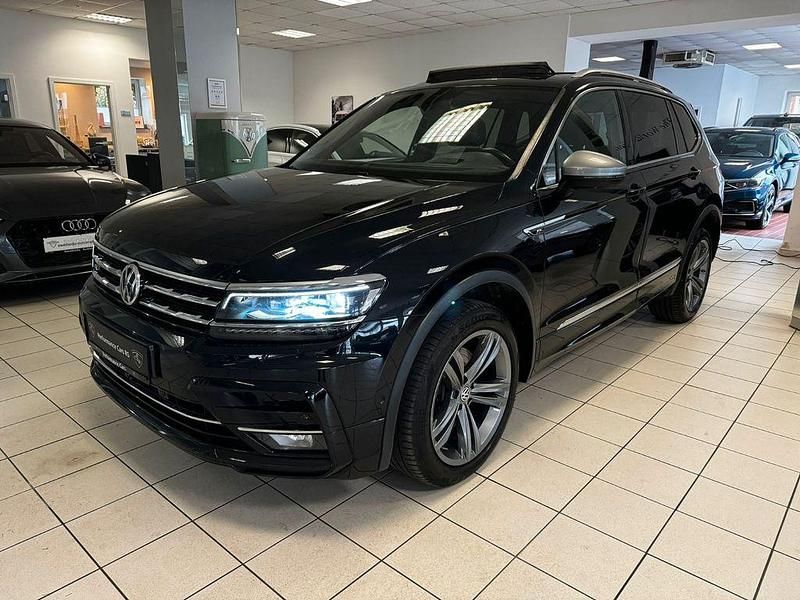 Schwarz Gebraucht 2021 VW Tiguan Allspace Highline SUV | 22.990 € (Fairer Preis) - Bild 1/4