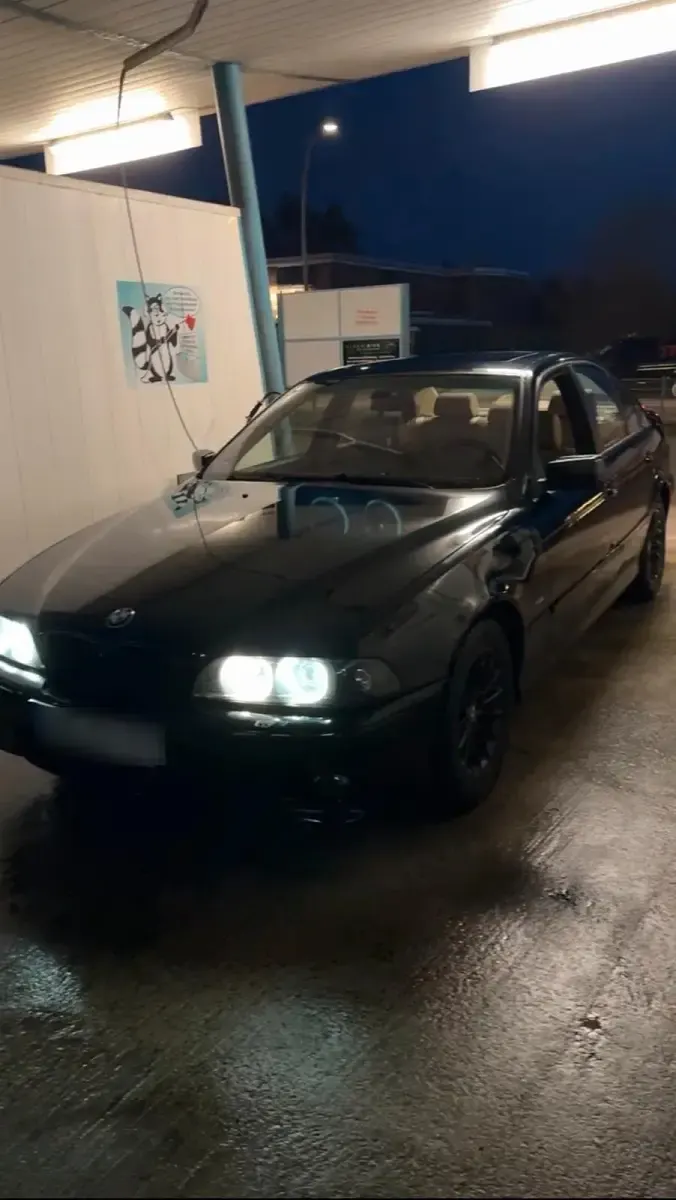 Gebraucht BMW 523 170 PS (125 kW) 1998 Schwarz Limousine