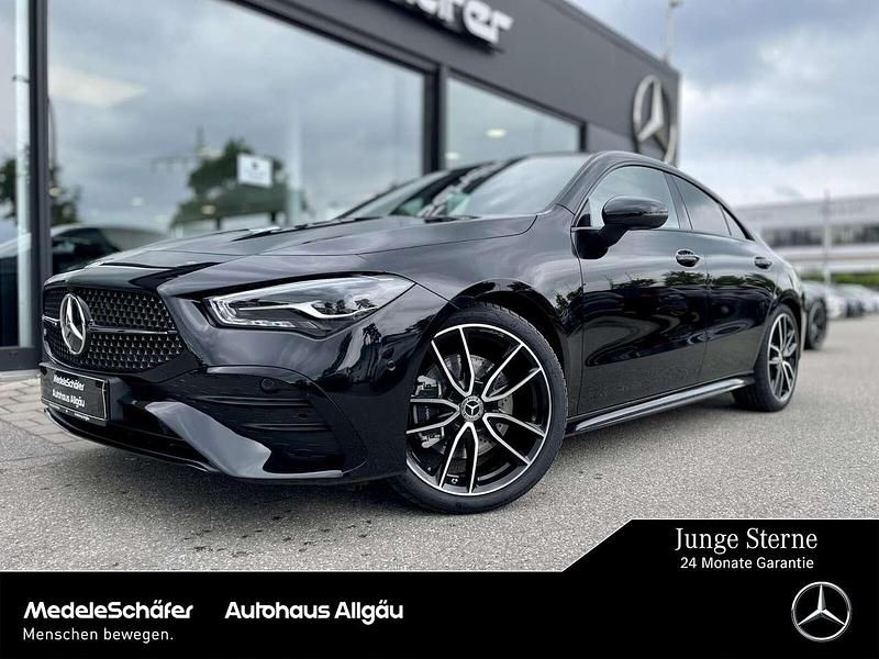Kosmosschwarz Gebraucht 2025 Mercedes CLA200 Edition Coupé | 40.990 € (Etwas zu teuer) - Bild 1/4