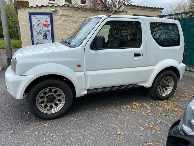 Gebraucht Suzuki Jimny 82 PS (60 kW) 2001 Weiß SUV