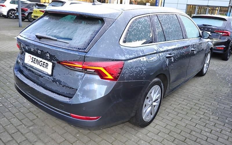 Gebraucht Skoda Octavia Style 150 PS (110 kW) 2022 Grau Limousine
