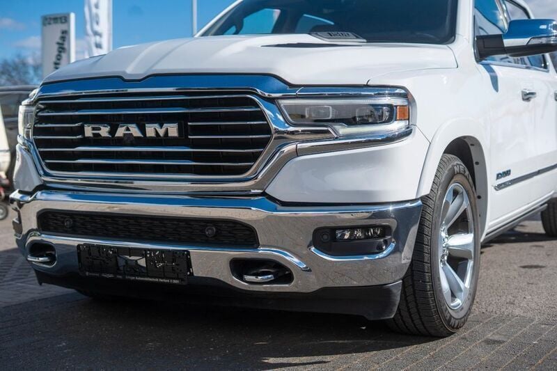 Gebraucht Dodge Ram Limited 401 PS (294 kW) 2021 Weiß Pickup
