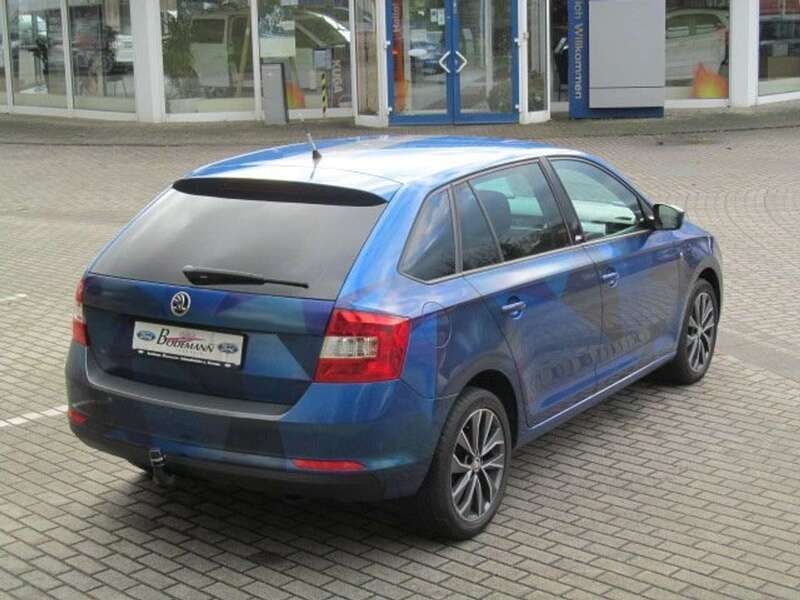 Gebraucht Skoda Rapid 105 PS (77 kW) 2015 Blau Limousine