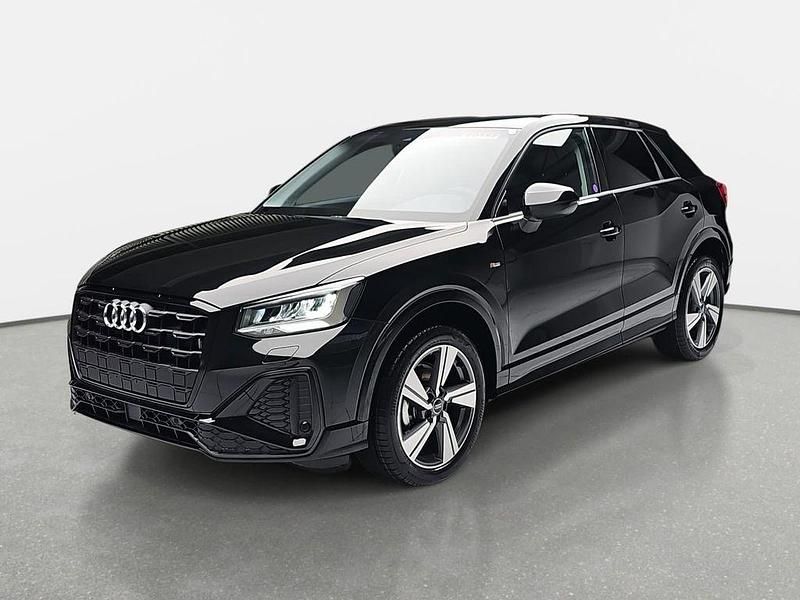 Neu Audi Q2 S-Line 150 PS (110 kW) 2025 Schwarz SUV