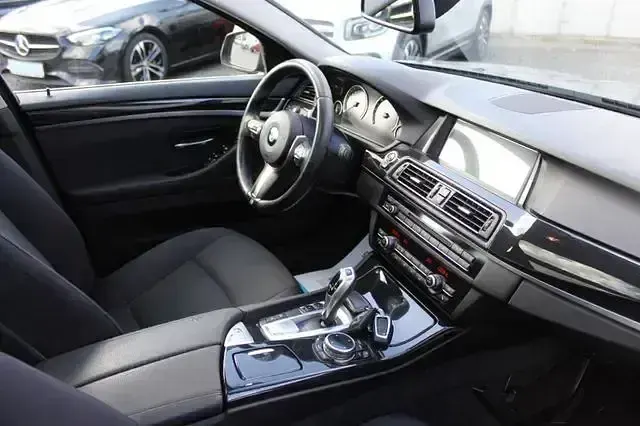 Gebraucht BMW 530 Comfort Edition 258 PS (189 kW) 2014 Sophistograu brillanteffekt Kombi
