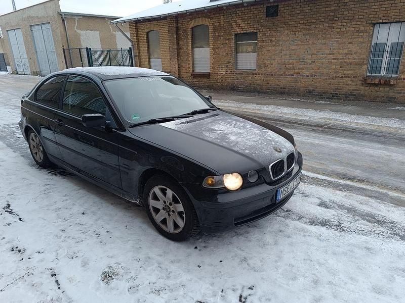 Gebraucht BMW 316 116 PS (85 kW) 2003 Schwarz Limousine