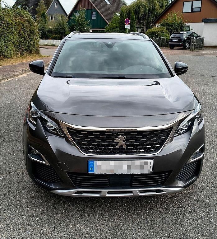 Grau Gebraucht 2018 Peugeot 5008 Allure GT-Line Van / Kleinbus | 18.000 € (Superpreis) - Bild 1/4
