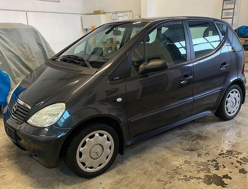 Meteorgrau Gebraucht 2002 Mercedes A140 Limousine | 1.850 € (Fairer Preis) - Bild 1/4