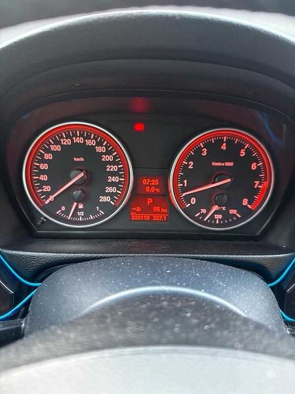 Second-hand BMW 325 Performance 218 CP (160 kW) 2006 Negru Coupe