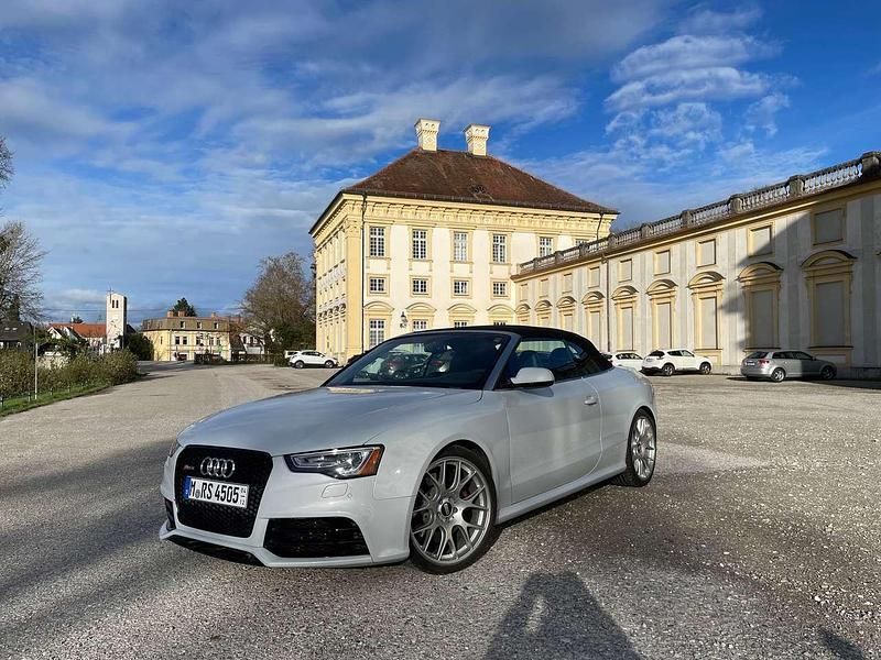 Grau Gebraucht 2014 Audi RS5 Cabrio | 31.989 € - Bild 1/4