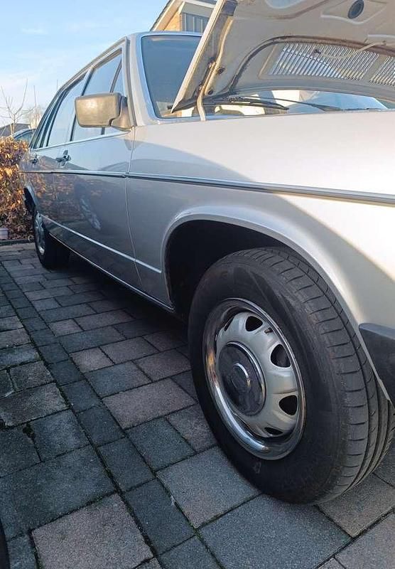 Usata Audi 100 86 CV (63 kW) 1978 Argento Coupé