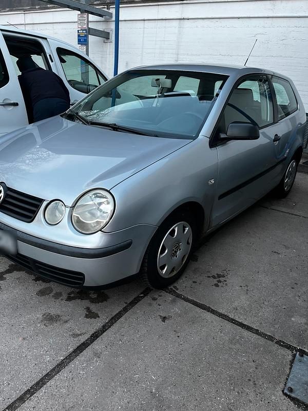 Gebraucht VW Polo 65 PS (47 kW) 2003 Grau Kleinwagen