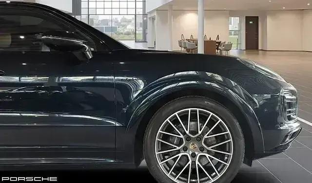 Gebraucht Porsche Cayenne Platinum Edition 470 PS (345 kW) 2022 Moonlightblue SUV