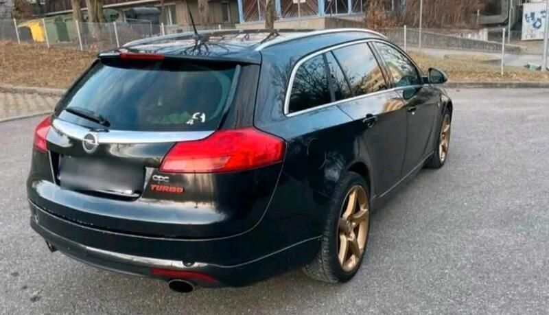 Schwarz Gebraucht 2009 Opel Insignia Sport Kombi | 3.000 € (Guter Preis) - Bild 1/4