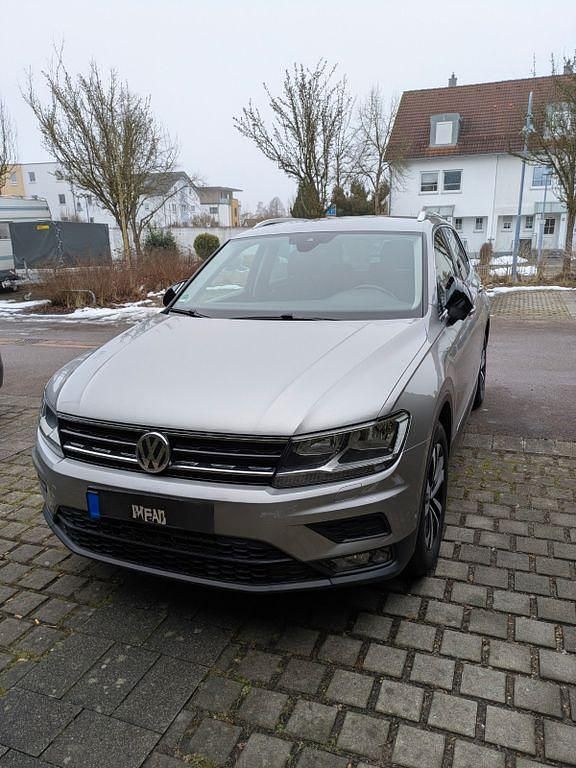 Gebraucht VW Tiguan IQ Drive 150 PS (110 kW) 2020 Silber SUV