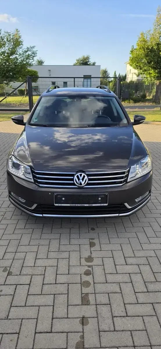 Gebraucht VW Passat 140 PS (102 kW) 2013 Braun Kombi