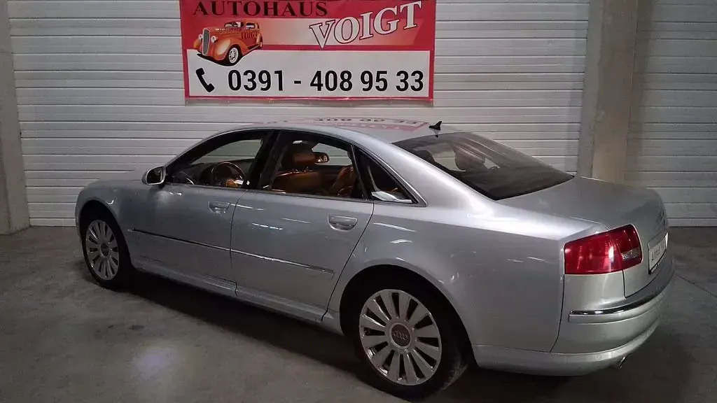 Gebraucht Audi A8 Sport 334 PS (245 kW) 2004 Silber Limousine