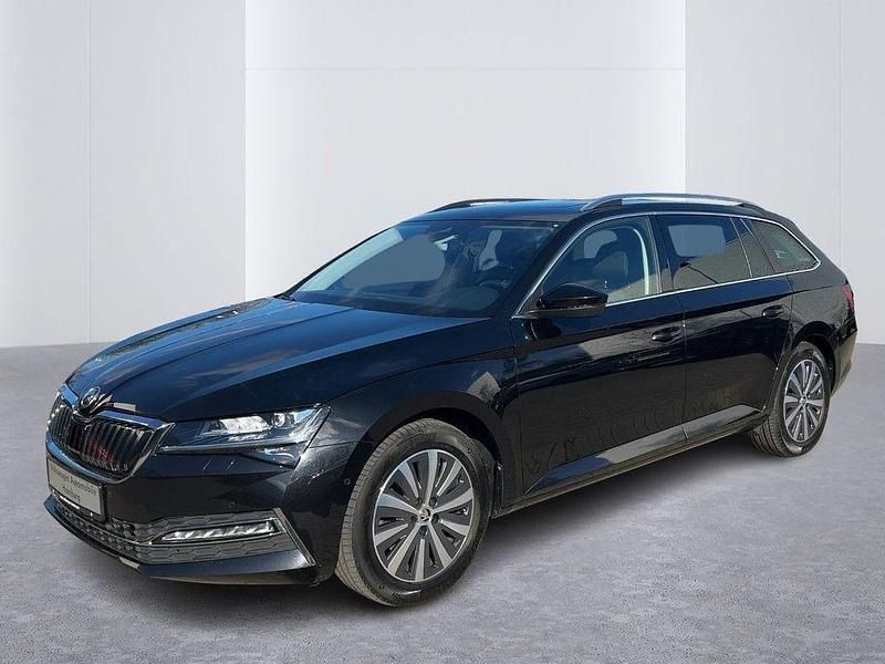 Gebraucht Skoda Superb Style 218 PS (160 kW) 2023 Blackmagic perleffekt Kombi