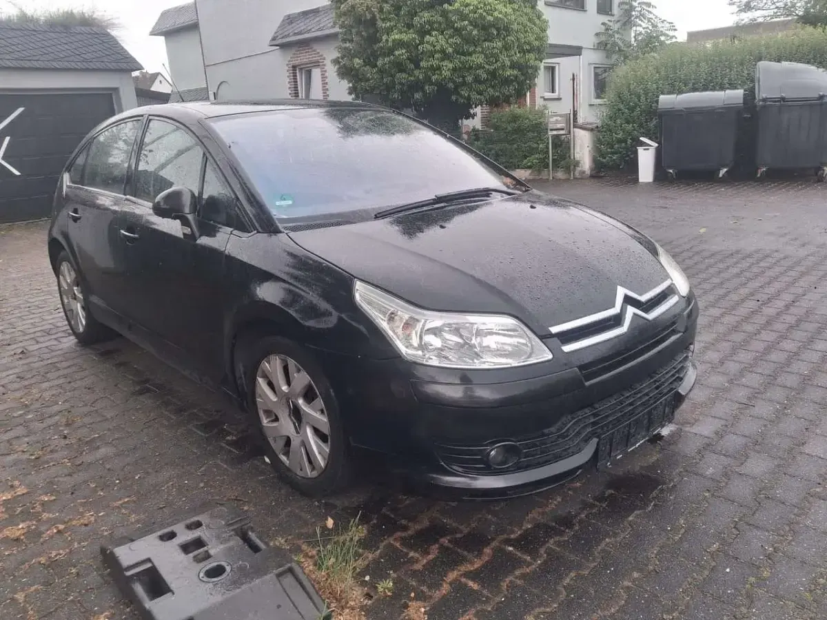 Used Citroën C4 109 HP (80 kW) 2011 Sedan