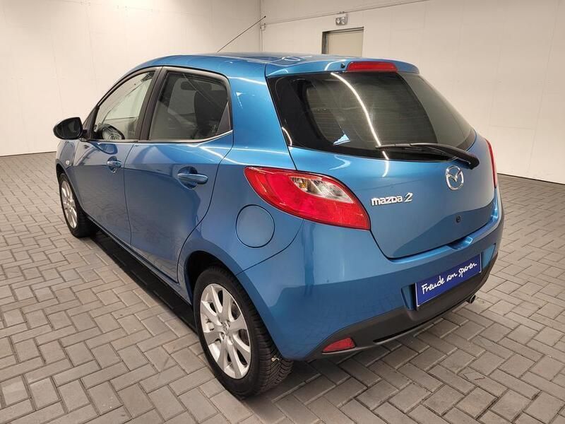 Gebraucht Mazda 2 75 PS (55 kW) 2013 Blau (faroblaumet.) Kleinwagen