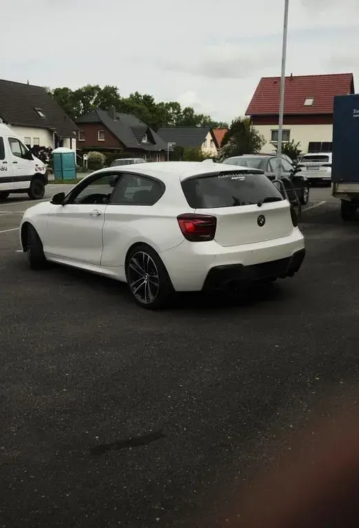 Gebraucht BMW M135 Performance 320 PS (235 kW) 2014 Weiß Kleinwagen