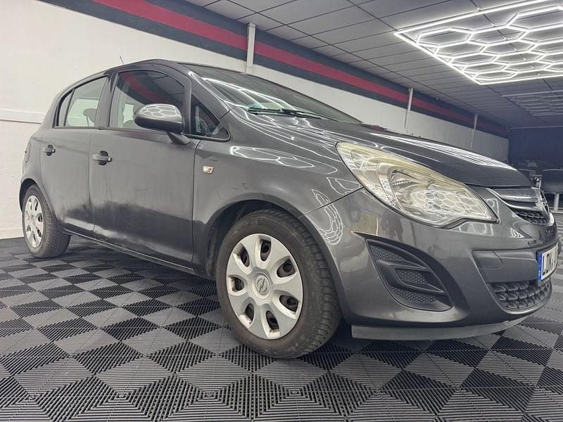 Używany Opel Corsa Satellite 86 KM (63 kW) 2011 Szary Hatchback