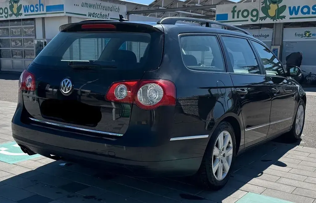 Gebraucht VW Passat 140 PS (102 kW) 2010 Schwarz Kombi
