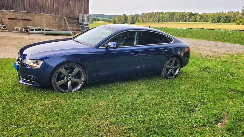 Gebraucht Audi A5 Sportback 190 PS (139 kW) 2015 Blau Kleinwagen