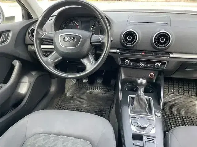 Gebraucht Audi A3 Attraction 150 PS (110 kW) 2013 Phantomschwarz Limousine