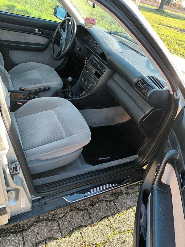Gebraucht Audi 100 150 PS (110 kW) 1992 Silber Limousine