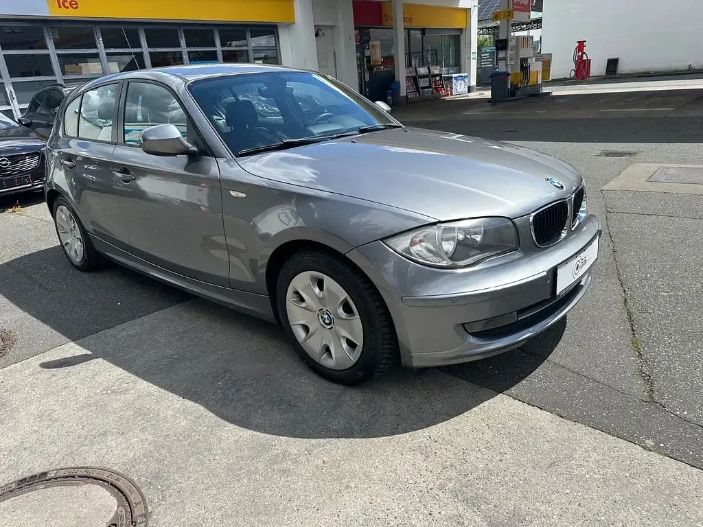 Gebraucht BMW 116 Advantage 122 PS (89 kW) 2010 Grau Kleinwagen