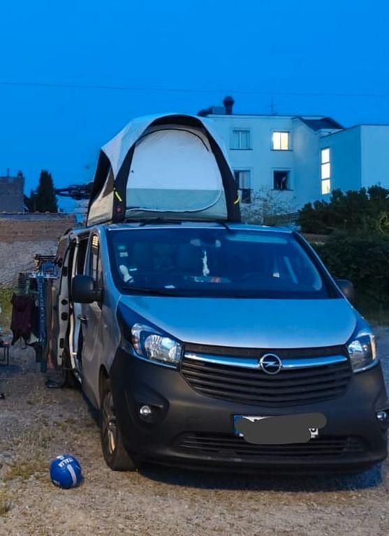 Gebraucht Opel Vivaro 140 PS (102 kW) 2014 Silber Van / Kleinbus