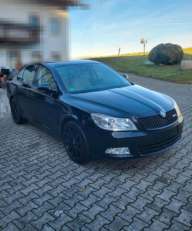 Schwarz Gebraucht 2009 Skoda Octavia Limousine | 5.250 € (Fairer Preis) - Bild 1/4