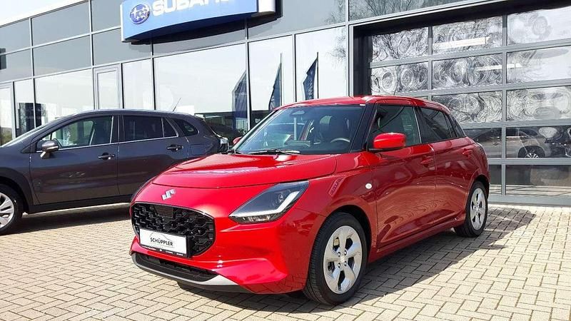 Gebraucht Suzuki Swift Comfort 83 PS (61 kW) 2025 Burning red pearl Kleinwagen
