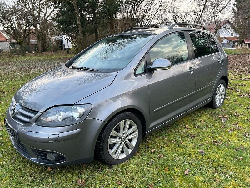 Grau Gebraucht 2008 VW Golf VI Trendline Limousine | 4.690 € (Superpreis) - Bild 1/4