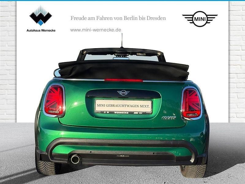 Gebraucht Mini Cooper Cabriolet 136 PS (100 kW) 2022 British racing green Cabrio