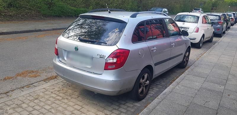Gebraucht Skoda Fabia 86 PS (63 kW) 2011 Silber Kombi