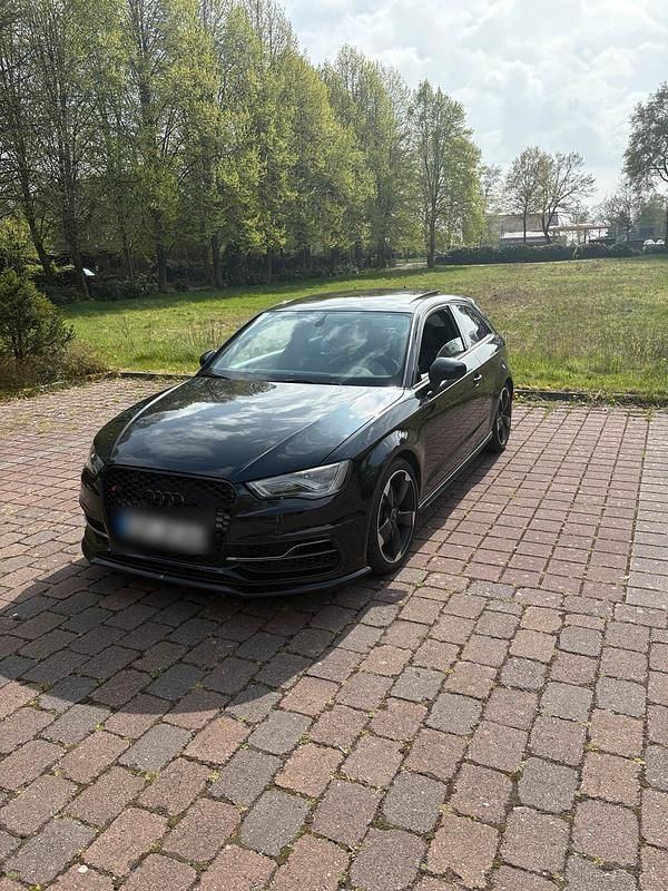 Schwarz Gebraucht 2014 Audi S3 Design Coupé | 17.750 € (Fairer Preis) - Bild 1/4