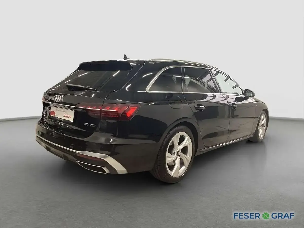 Gebraucht Audi A4 S-Line 204 PS (150 kW) 2023 Mythosschwarz metallic Kombi